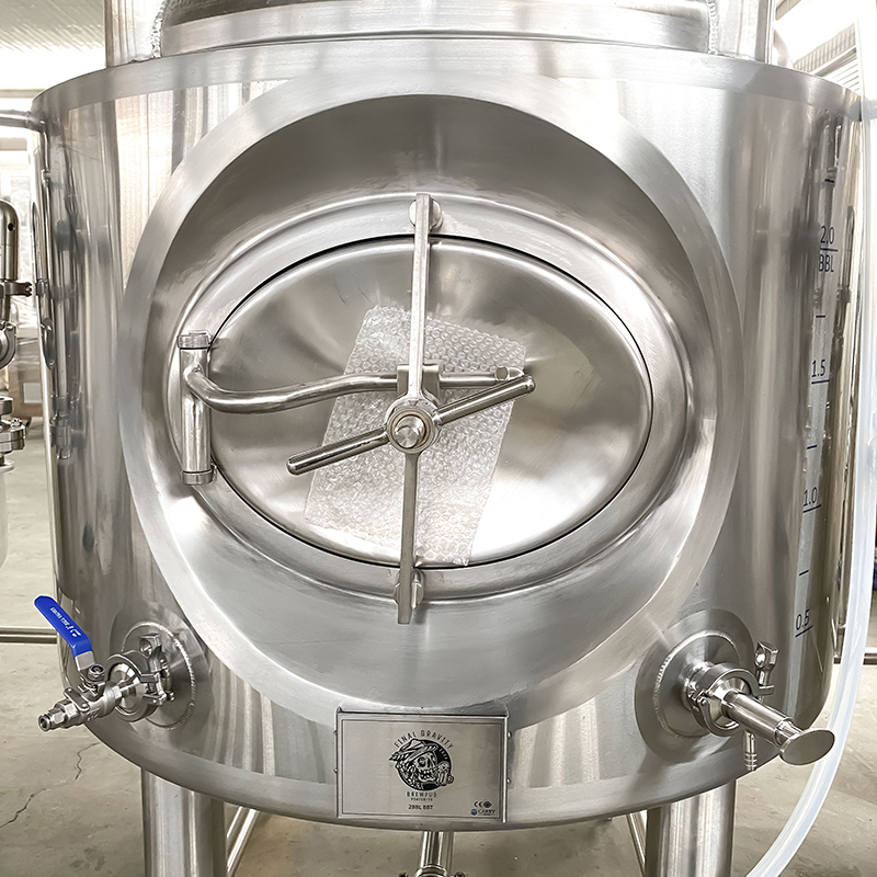 dual brite tank carrybrewtech stackable aging tank (15)