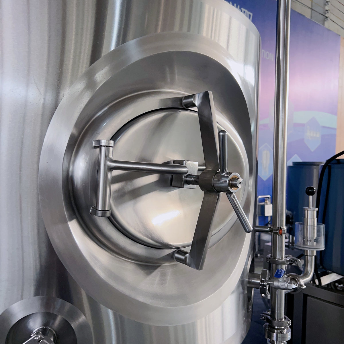 meet carry brewtech at BrauBeviale 2026 500L Fermtation tank (9)